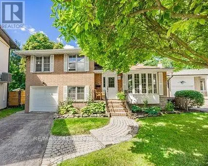 Detached at 21 HALBADIER PLACE, Toronto