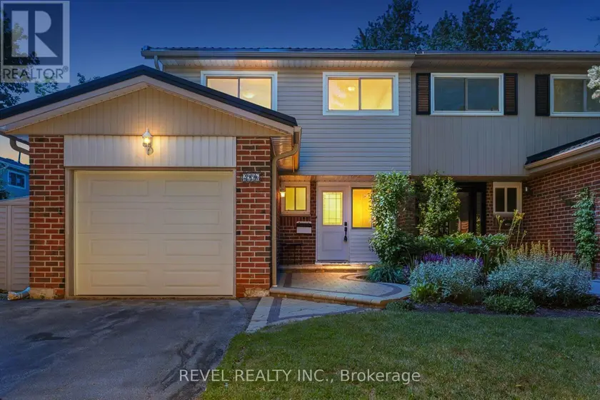 Semi-Detached/Link at 2996 SALERNO CRESCENT, Mississauga
