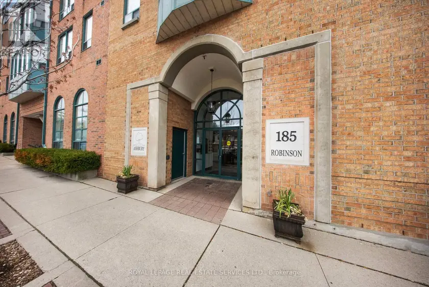 Apartment at 202 - 185 ROBINSON STREET, Oakville