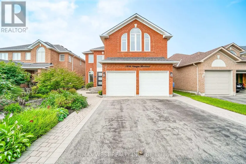 Detached at 7210 Terragar Blvd, Mississauga