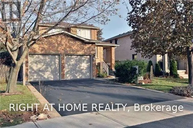 Detached at 96 HOWELL ROAD, Oakville