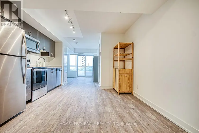 Apartment at 402 - 10 WILBY CRESCENT, Toronto