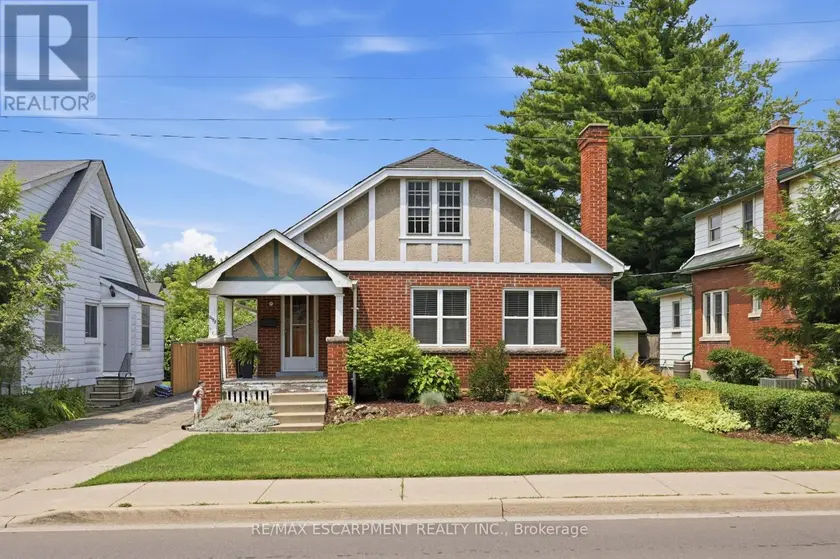 Detached at 2153 CAROLINE STREET, Burlington