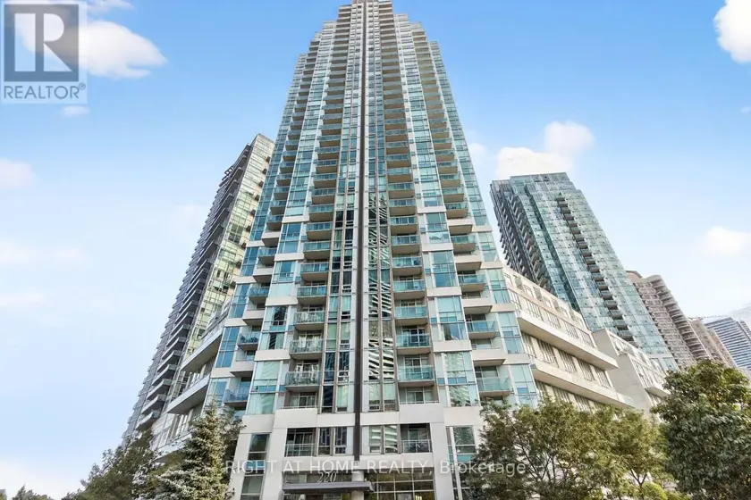 Apartment at 717 - 220 BURNHAMTHORPE ROAD W, Mississauga (City Centre)