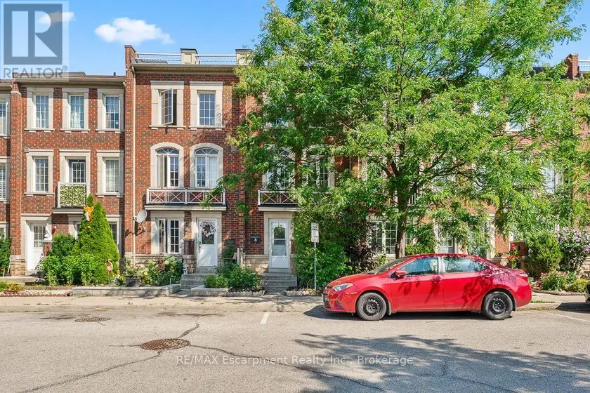 Townhouse at 8 JIM BAIRD MEWS, Toronto