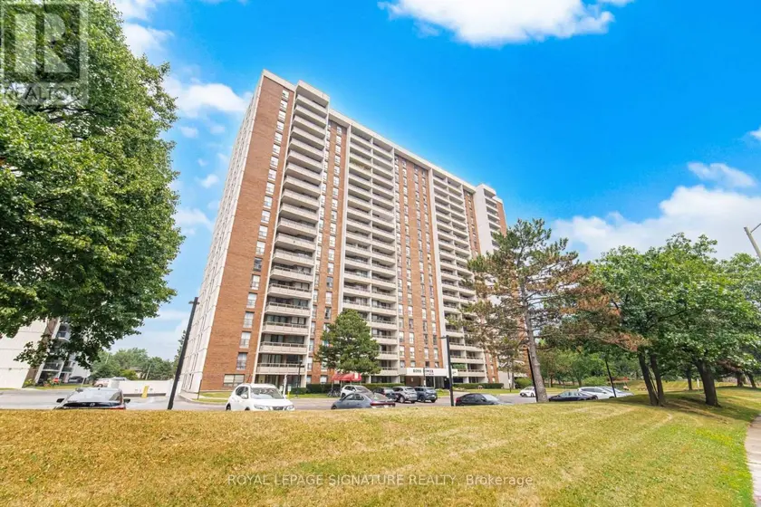 Apartment at 303 - 4 KINGS CROSS ROAD, Brampton