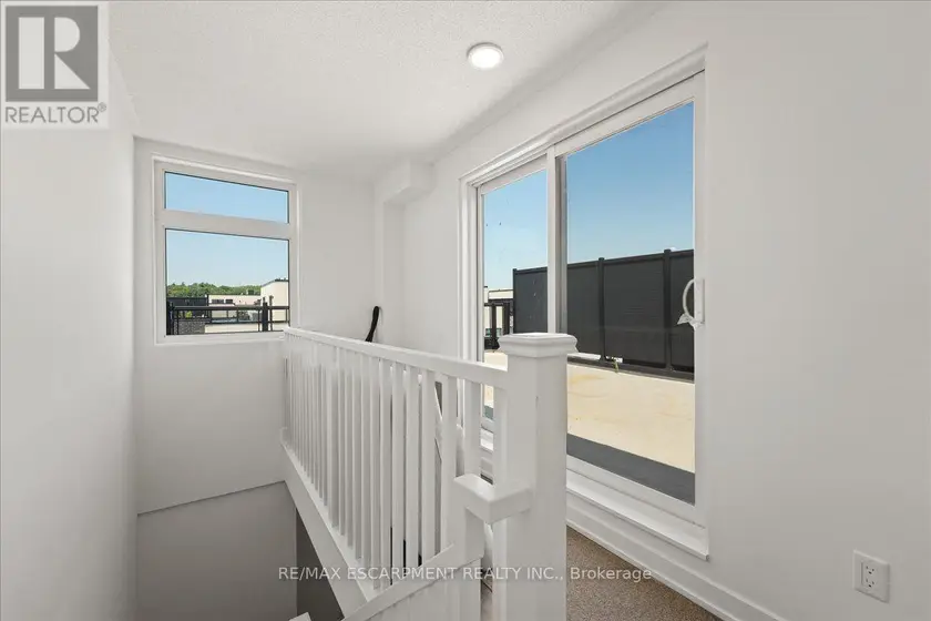 Townhouse at 37 - 1121 COOKE BOULEVARD, Burlington