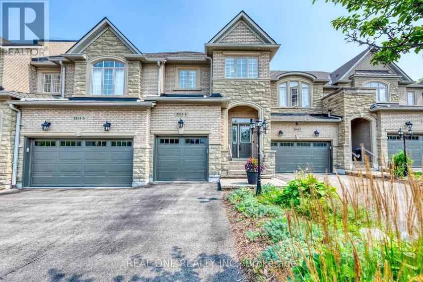 Townhouse at 6 - 2254 ROCKINGHAM DRIVE, Oakville