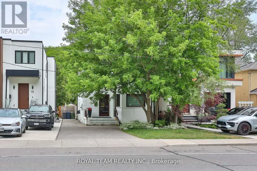 Detached at 91 SOUTH KINGSWAY WAY, Toronto