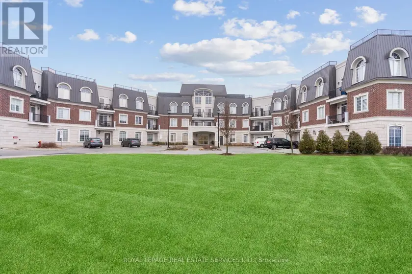 Apartment at 207 - 2300 UPPER MIDDLE ROAD, Oakville