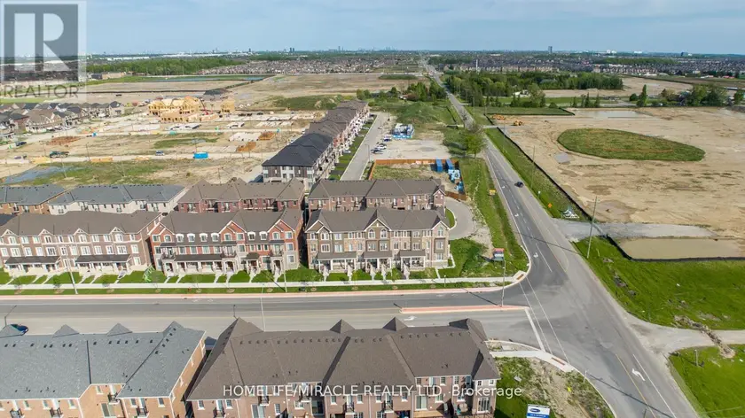 Townhouse at 6 BELLASERA WAY, Caledon