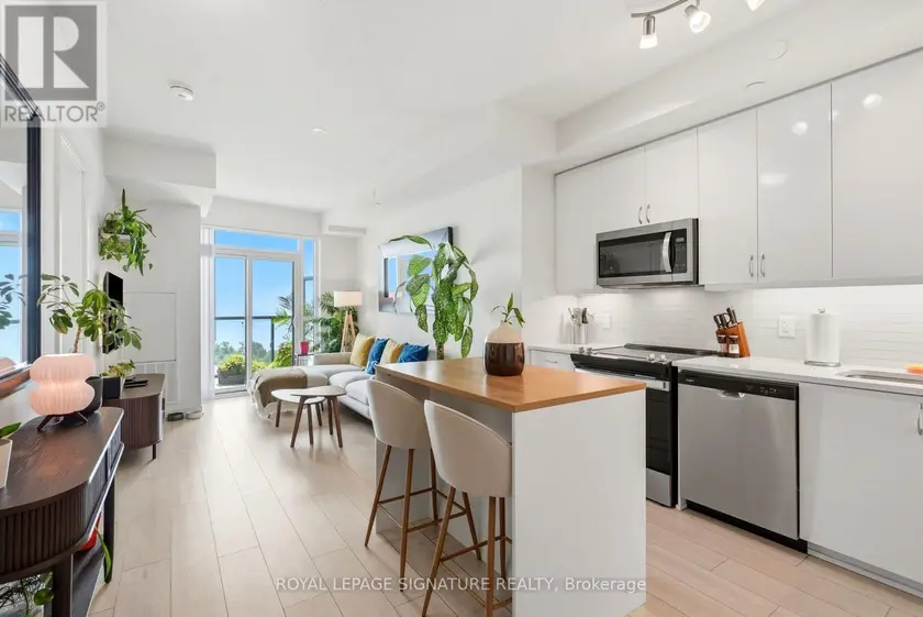 Apartment at 2403 - 38 ANNIE CRAIG DRIVE, Toronto