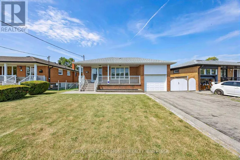 Detached at 20 LINTHURST AVENUE, Toronto