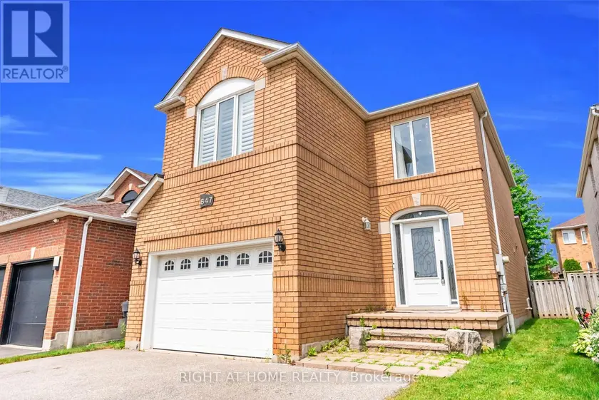 Detached at 847 STONEBRIDGE AVENUE, Mississauga