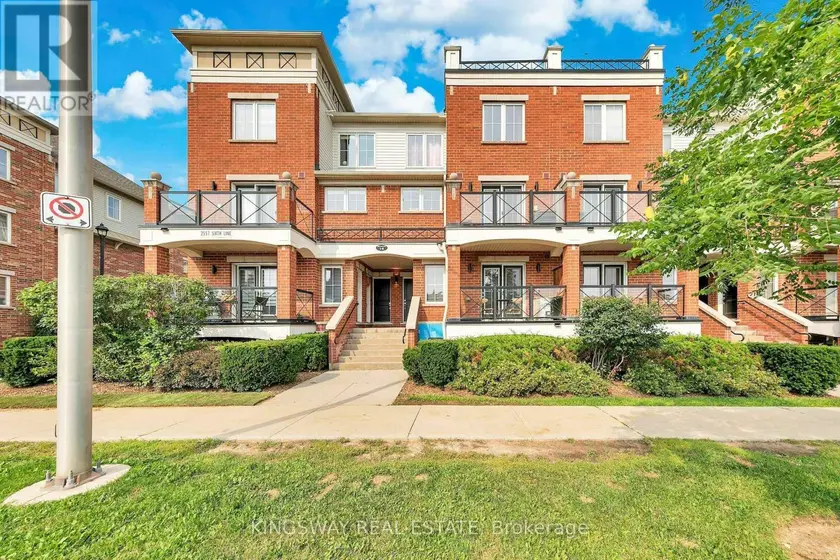 Townhouse at 6 - 2557 SIXTH LINE W, Oakville