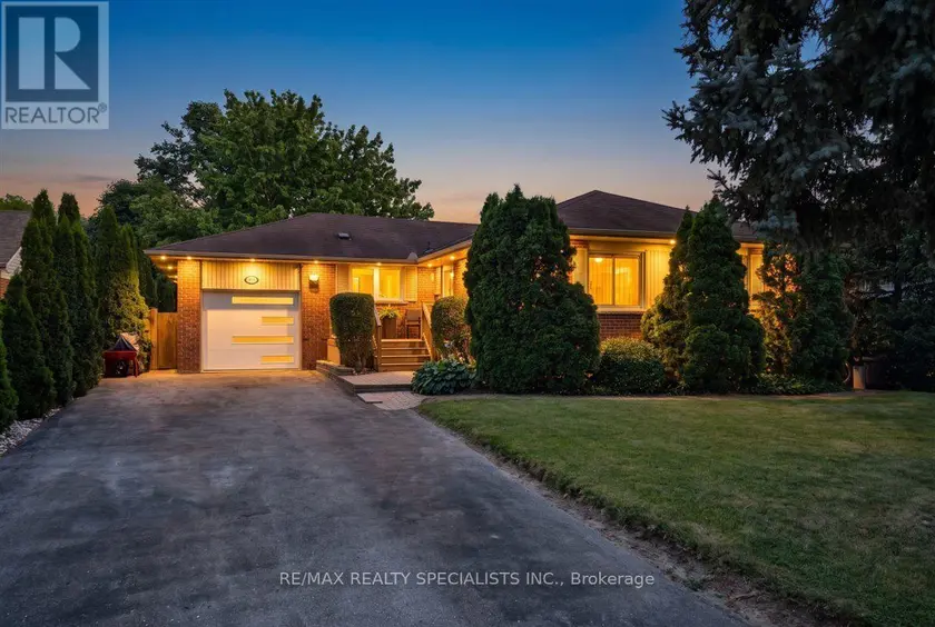 Detached at 63 SUBURBAN DRIVE, Mississauga