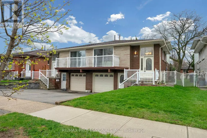 Semi-Detached/Link at 1877 SILVERBERRY CRESCENT, Mississauga
