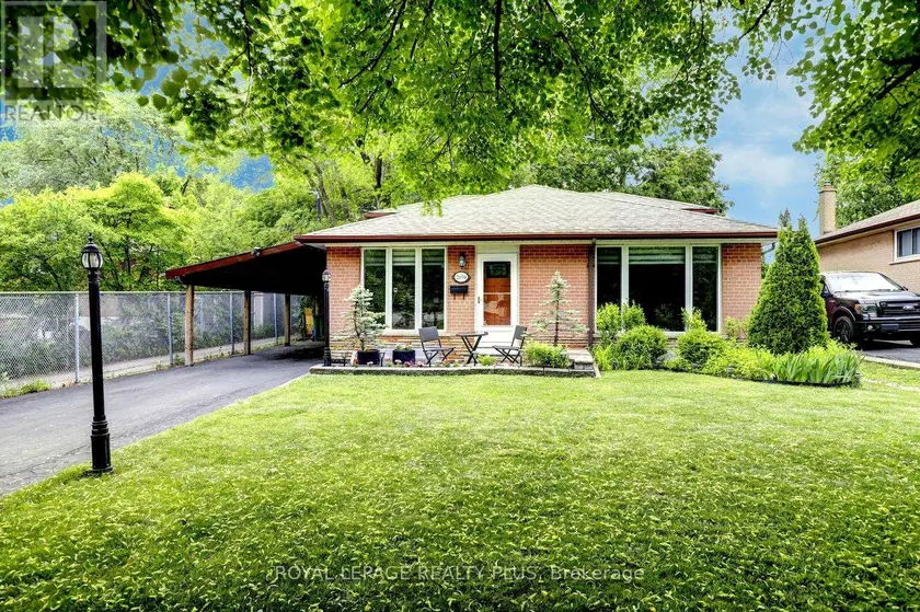 Detached at 2694 TRUSCOTT DRIVE, Mississauga
