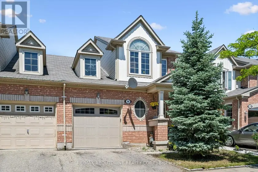 Townhouse at 36 VAN FLEET TERRACE, Milton