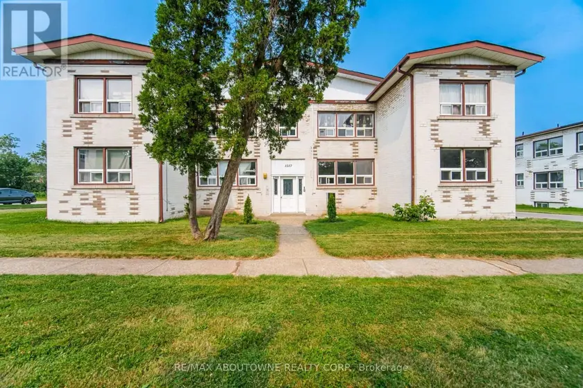 Multiplex at 1 - 1037 CHURCHILL AVENUE, Oakville