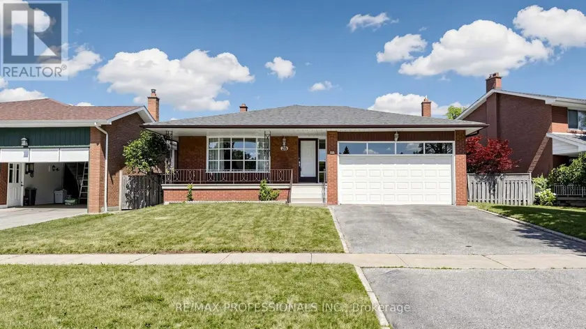 Detached at 26 WOODCREST DRIVE, Toronto