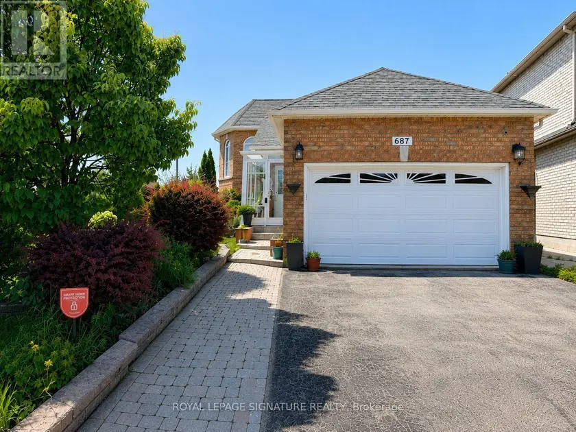 Detached at 687 TWAIN AVENUE, Mississauga
