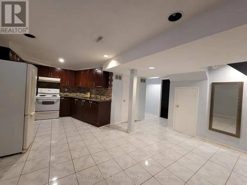 Detached at BSMT - 323 WINFIELD TERRACE, Mississauga
