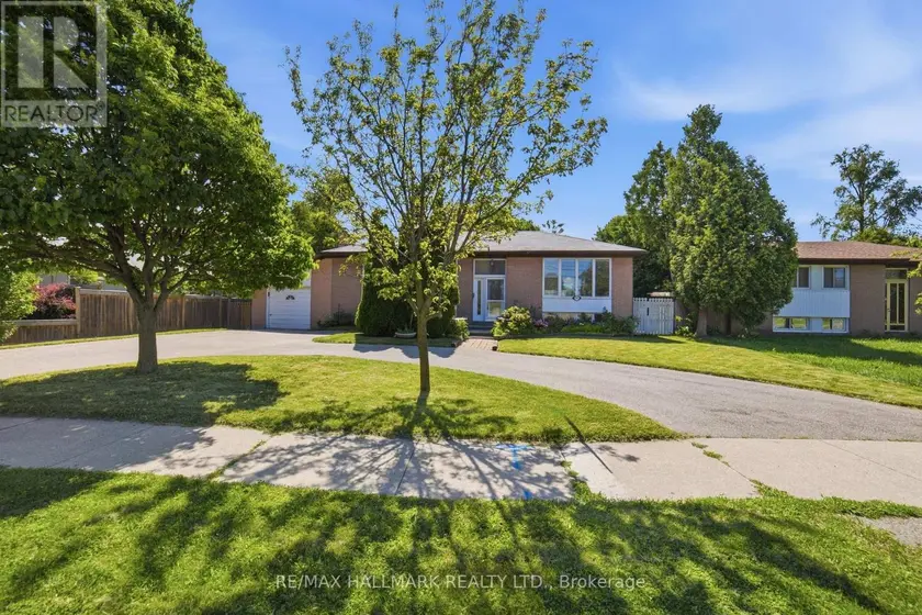 Detached at 1392 REBECCA STREET, Oakville