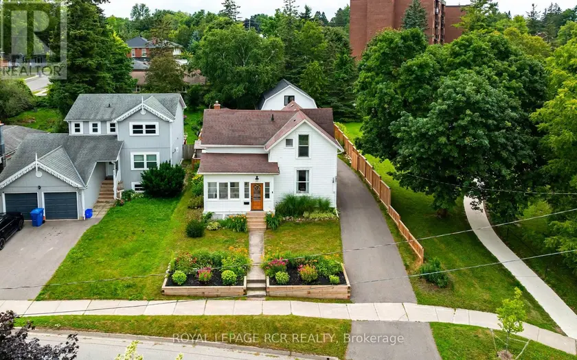 Detached at 22 JOHN STREET, Orangeville
