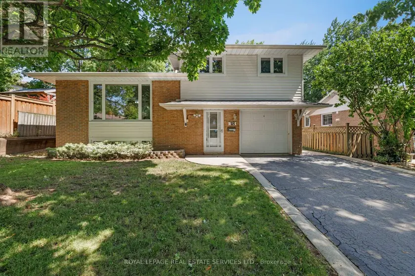 Detached at 18 OSBORNE CRESCENT, Oakville