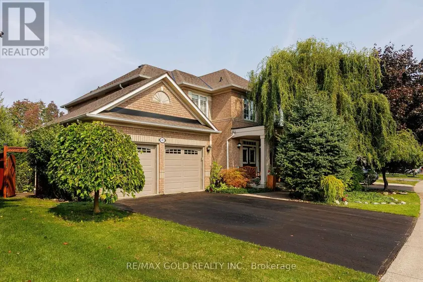Detached at 40 MALDIVES CRESCENT, Brampton