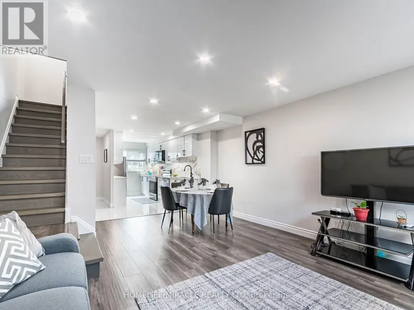 Townhouse at 124 - 180 MISSISSAUGA VALLEY BOULEVARD, Mississauga