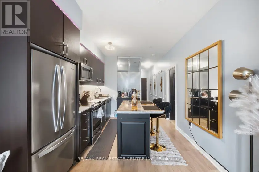 Apartment at 8 NAHANI WAY 304 WAY, Mississauga