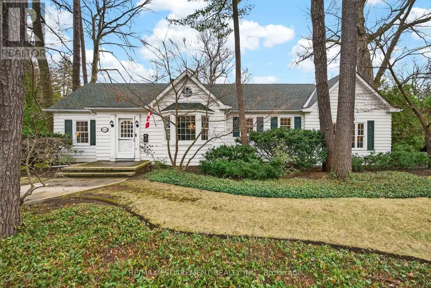Detached at 3046 SOUTH DRIVE, Burlington