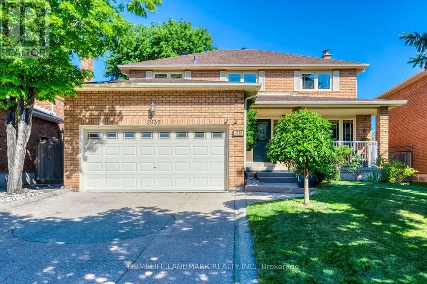 Detached at 2935 KINGSWAY DRIVE, Oakville