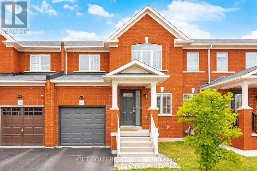 Townhouse at 426 GEDDES LANDING, Milton