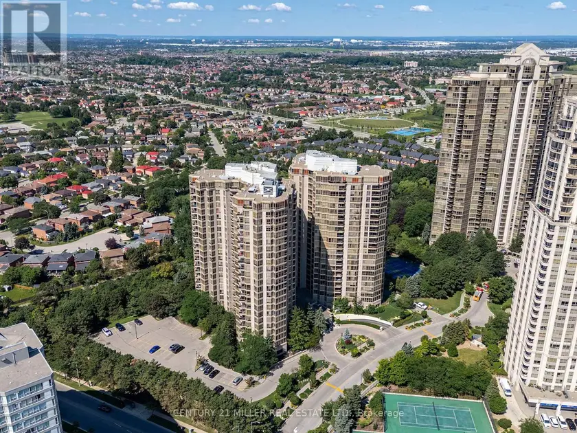 Apartment at 909 - 55 KINGSBRIDGE GARDEN CIRCLE, Mississauga