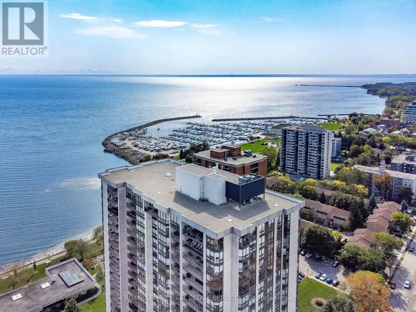 Apartment at 1601 - 2180 MARINE DRIVE, Oakville