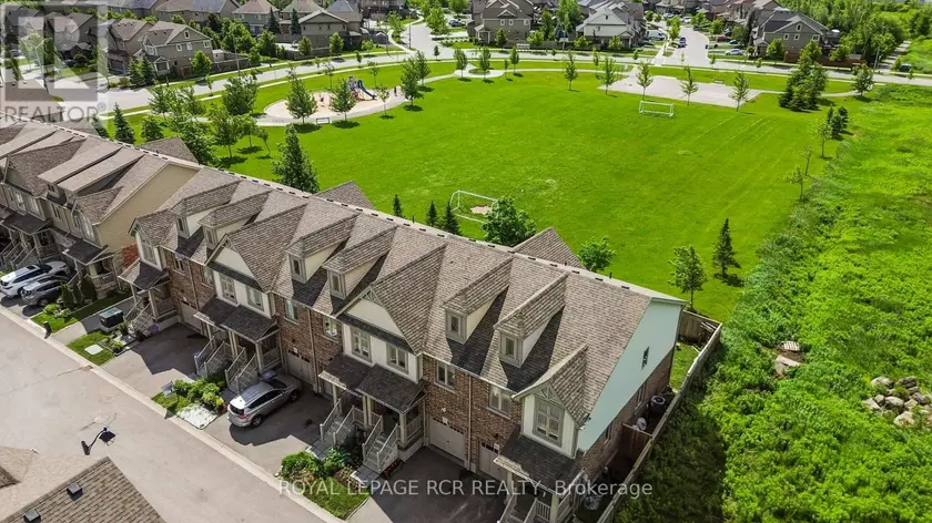 Townhouse at 10 - 124 PARKINSON CRESCENT, Orangeville