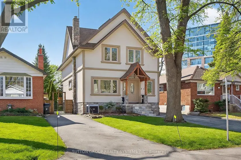 Detached at 32 GREEN LANES, Toronto