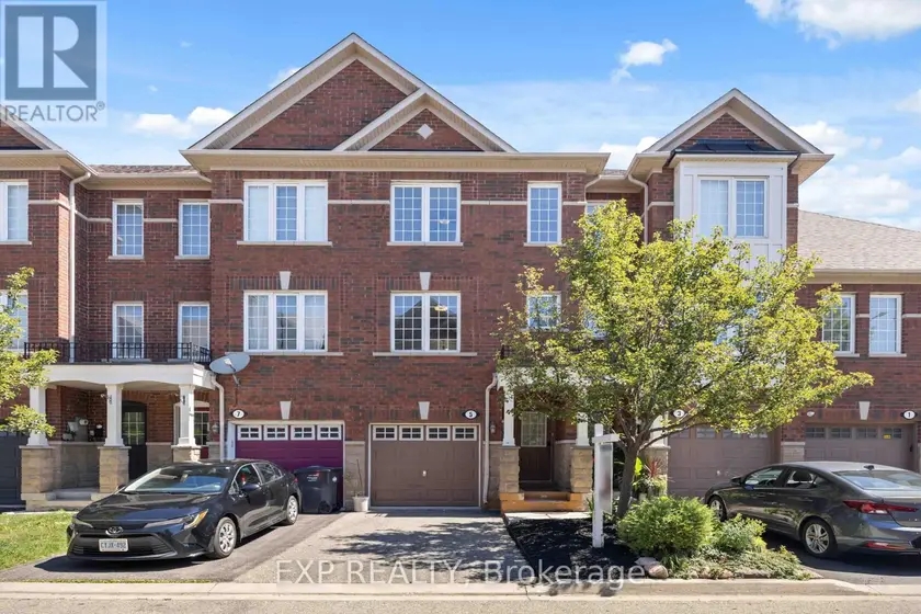 Townhouse at 5 GARDEN PARK LANE, Brampton