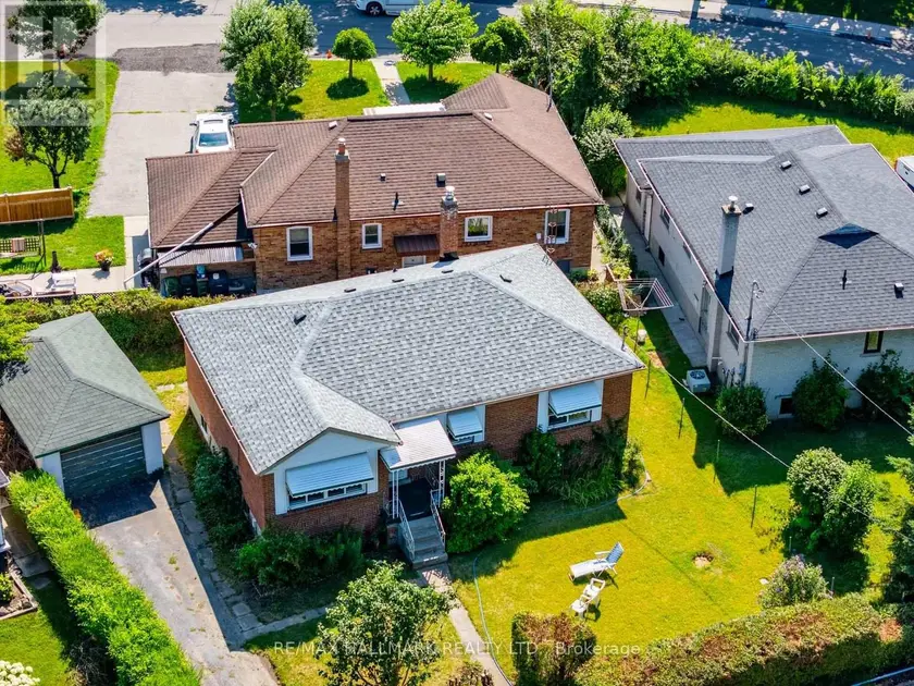 Detached at 31 FRIMETTE CRESCENT, Toronto