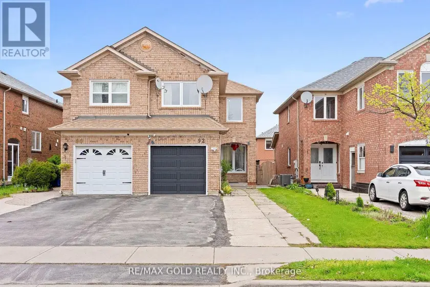Semi-Detached/Link at 92 DANDELION ROAD, Brampton