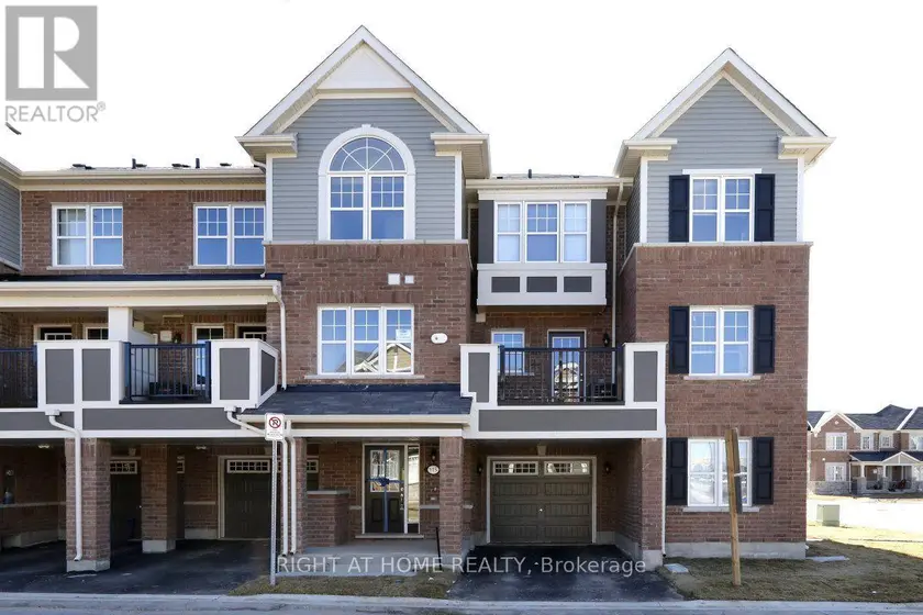 Townhouse at 115 - 1000 ASLETON BOULEVARD, Milton