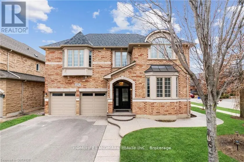 Detached at 2384 PARKGLEN AVENUE, Oakville