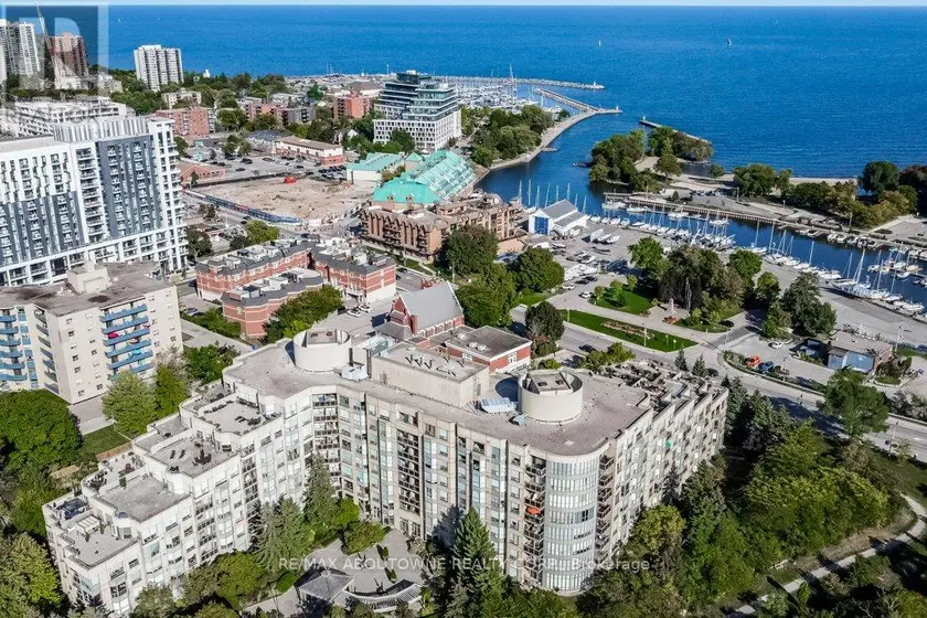 Apartment at 519 - 2511 LAKESHORE ROAD W, Oakville