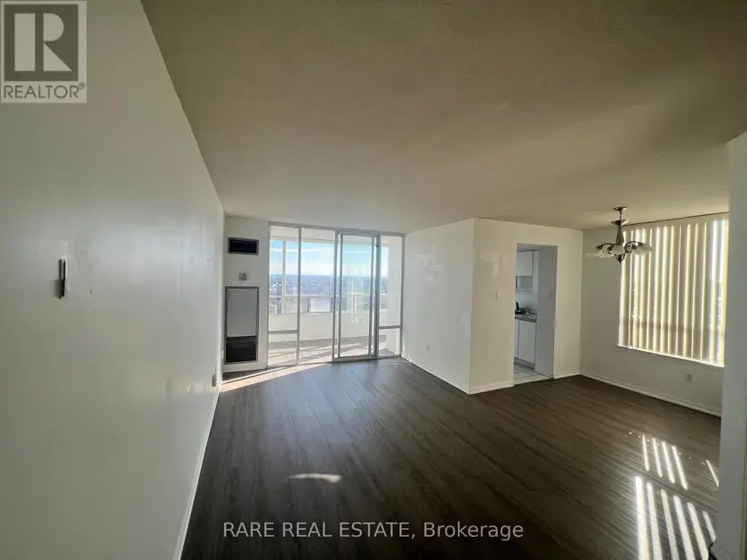 Apartment at 905 - 550 WEBB DRIVE, Mississauga