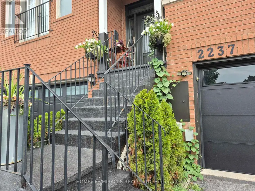 Townhouse at 2237 PRESCOTT PLACE, Burlington