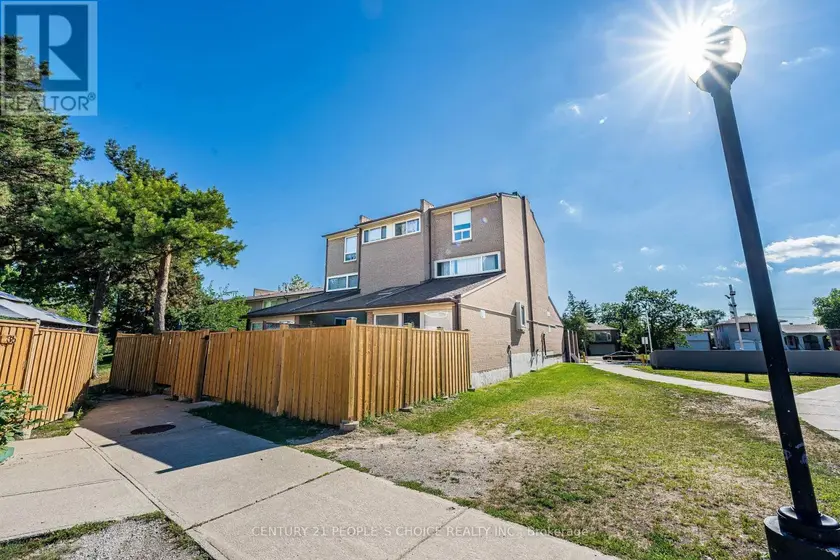 Townhouse at 2 - 242 JOHN GARLAND BOULEVARD, Toronto