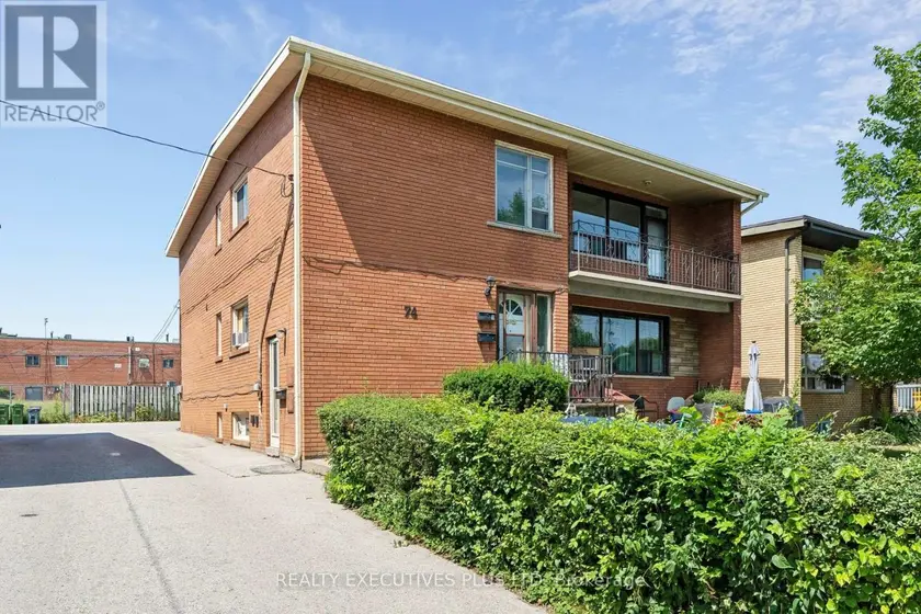 Multiplex at 74 CALSTOCK DRIVE, Toronto (Thistletown-Beaumonde Heights)